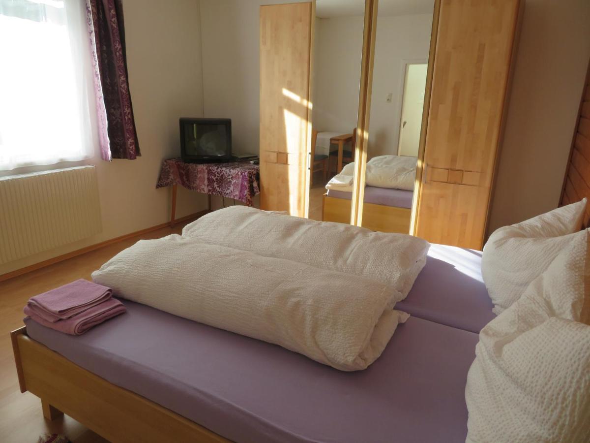 Haus Irmi Bed & Breakfast Knittelfeld Dış mekan fotoğraf